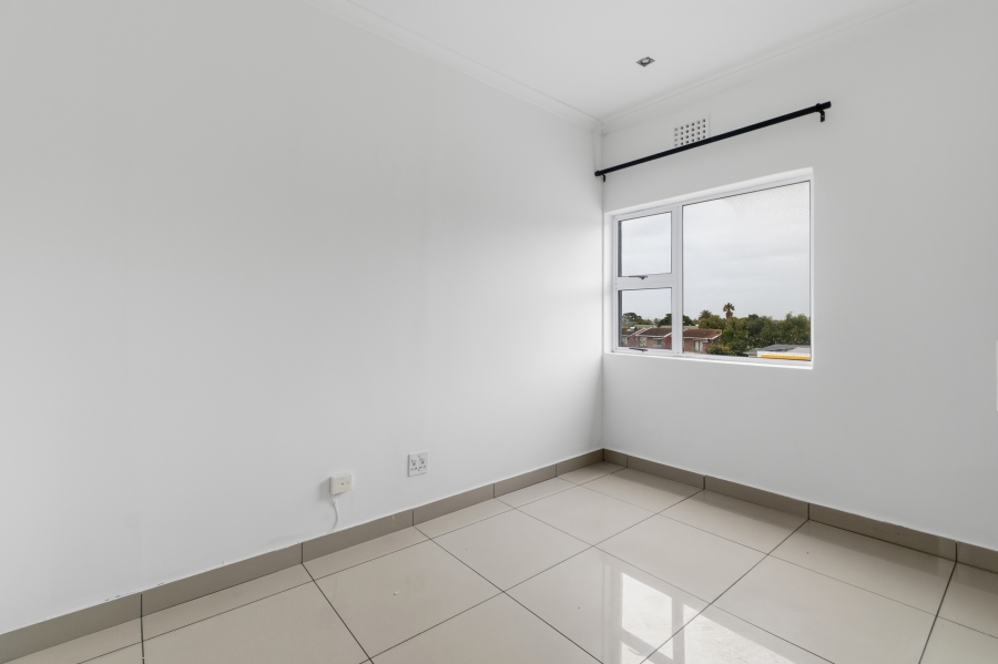 1 Bedroom Property for Sale in Heathfield Western Cape